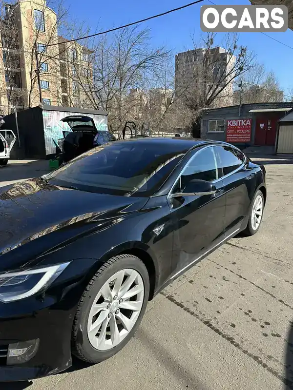 Ліфтбек Tesla Model S 2018 null_content л. обл. Київська, Київ - Фото 1/14