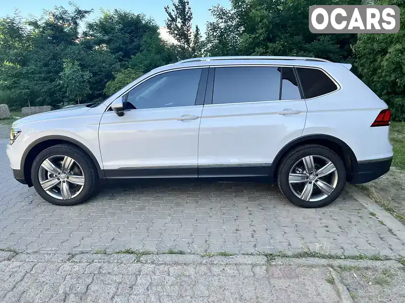 Позашляховик / Кросовер Volkswagen Tiguan Allspace 2018 2 л. Автомат обл. Чернівецька, Чернівці - Фото 1/21