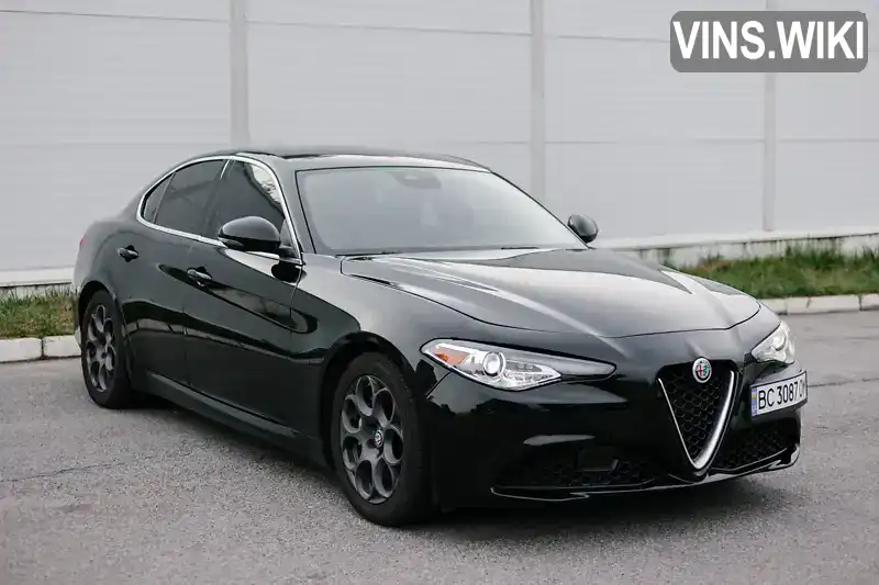 Седан Alfa Romeo Giulia 2016 2 л. Автомат обл. Львівська, Львів - Фото 1/18