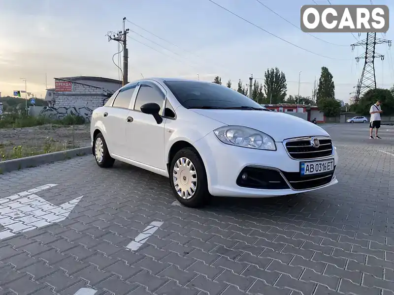 Седан Fiat Linea 2013 1.37 л. Ручная / Механика обл. Львовская, Новояворовск - Фото 1/21