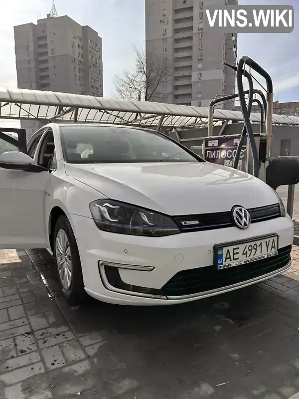 Хетчбек Volkswagen e-Golf 2014 null_content л. Автомат обл. Дніпропетровська, Дніпро (Дніпропетровськ) - Фото 1/17