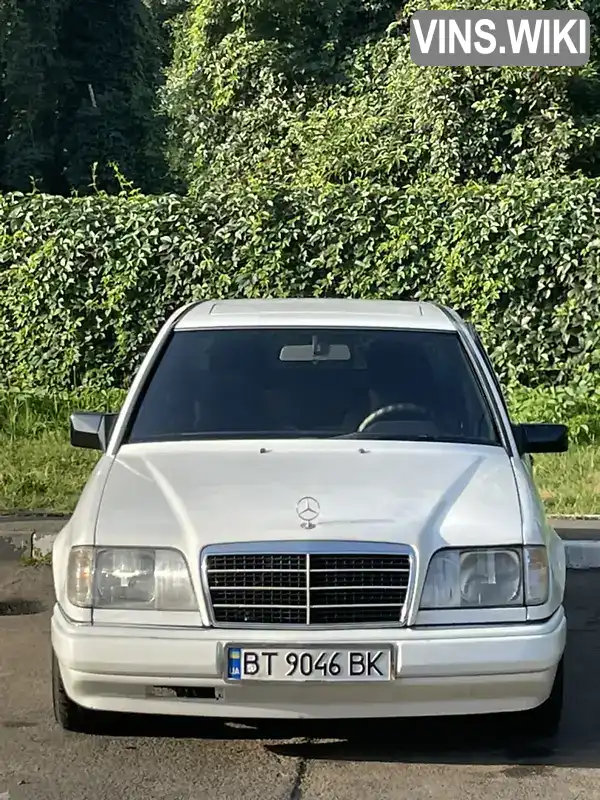 Седан Mercedes-Benz E-Class 1994 2.2 л. Автомат обл. Рівненська, Рівне - Фото 1/21