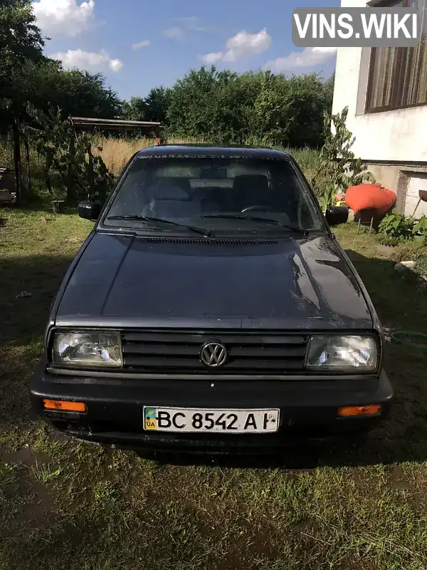 Седан Volkswagen Jetta 1990 1.8 л. Ручна / Механіка обл. Львівська, Львів - Фото 1/9