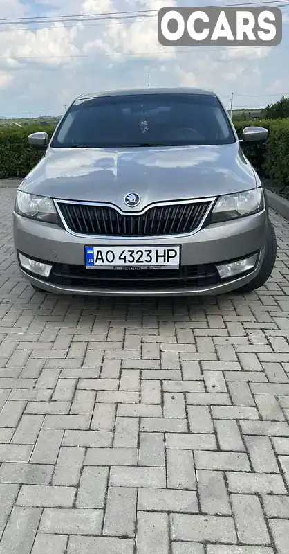 Ліфтбек Skoda Rapid 2013 1.6 л. Ручна / Механіка обл. Закарпатська, Тячів - Фото 1/15