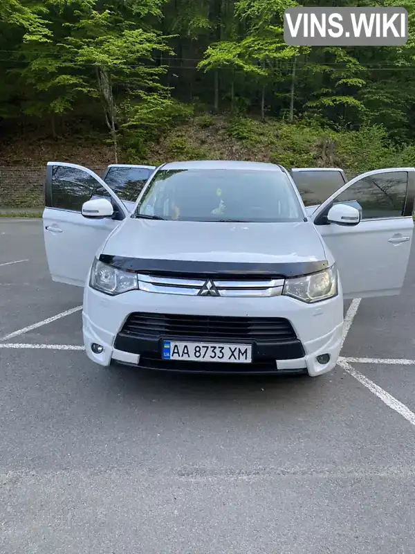 Позашляховик / Кросовер Mitsubishi Outlander XL 2013 2.4 л. Автомат обл. Закарпатська, Виноградів - Фото 1/11