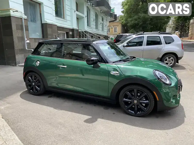 Седан MINI Hatch 2019 2 л. Автомат обл. Одеська, Одеса - Фото 1/9