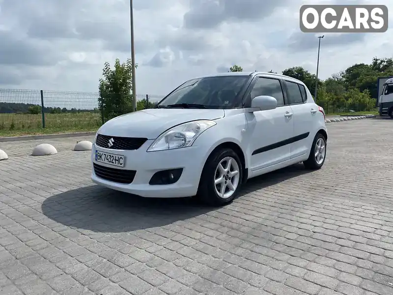 Хетчбек Suzuki Swift 2012 1.2 л. Ручна / Механіка обл. Рівненська, Радивилів - Фото 1/21