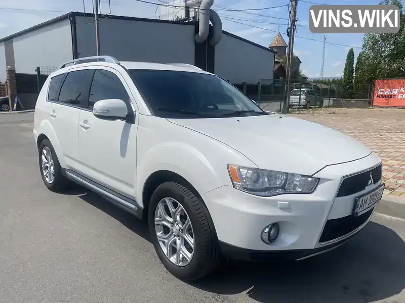 Позашляховик / Кросовер Mitsubishi Outlander 2010 2.2 л. Ручна / Механіка обл. Житомирська, Житомир - Фото 1/21