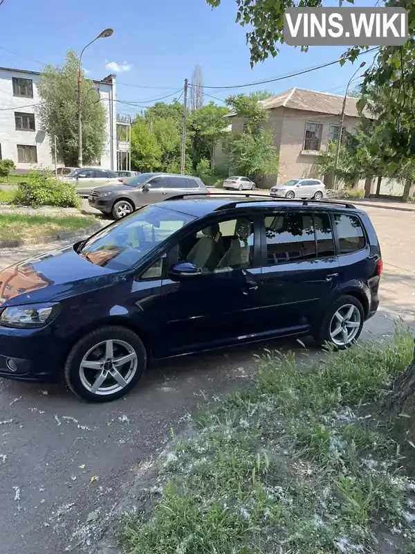 Мікровен Volkswagen Touran 2013 2 л. Автомат обл. Дніпропетровська, Кривий Ріг - Фото 1/16