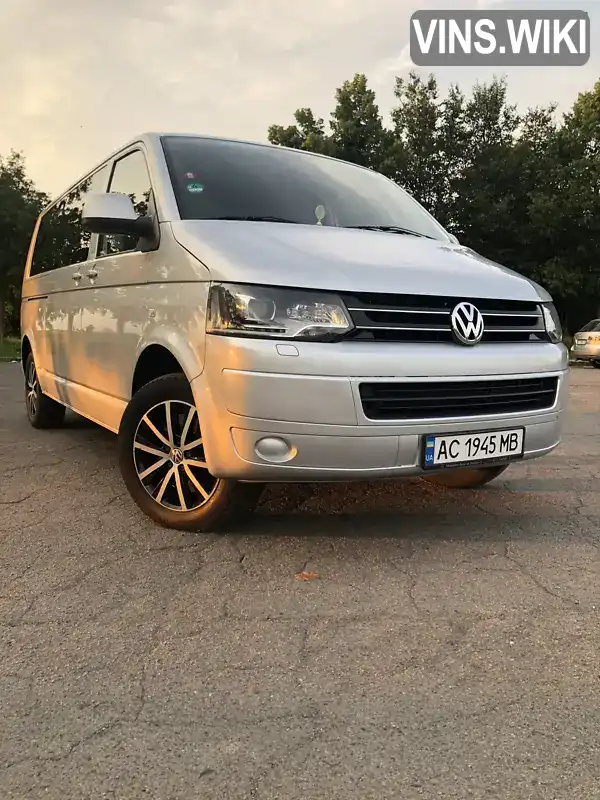 Минивэн Volkswagen Caravelle 2012 2 л. Ручная / Механика обл. Волынская, location.city.volodymyr - Фото 1/9