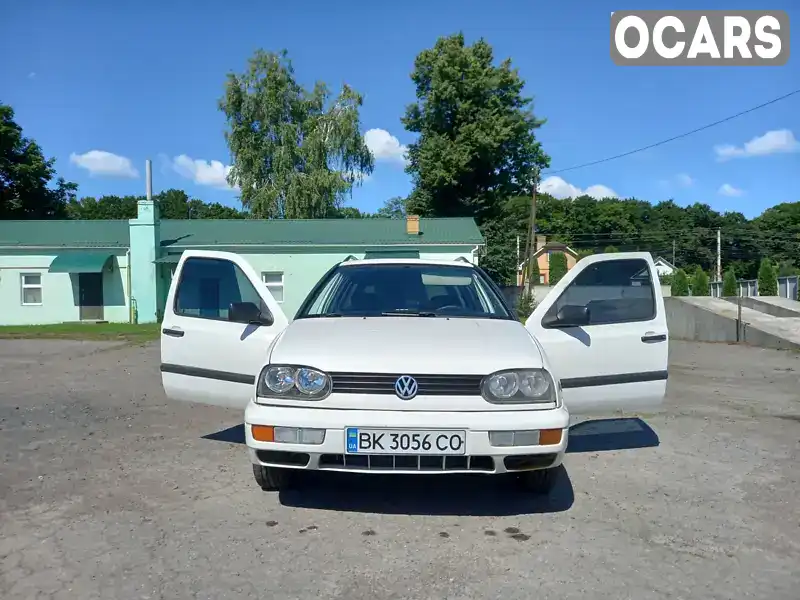 Універсал Volkswagen Golf 1999 1.8 л. Ручна / Механіка обл. Рівненська, Рокитне - Фото 1/14