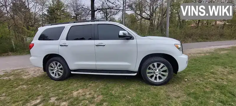 Внедорожник / Кроссовер Toyota Sequoia 2017 5.7 л. Автомат обл. Киевская, Киев - Фото 1/15