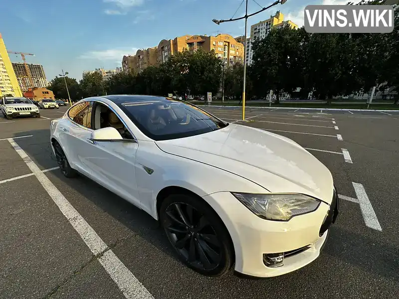 Ліфтбек Tesla Model S 2013 null_content л. Автомат обл. Київська, Київ - Фото 1/21