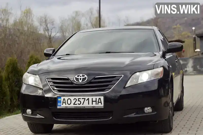 Седан Toyota Camry 2006 2.36 л. Ручная / Механика обл. Закарпатская, Мукачево - Фото 1/5