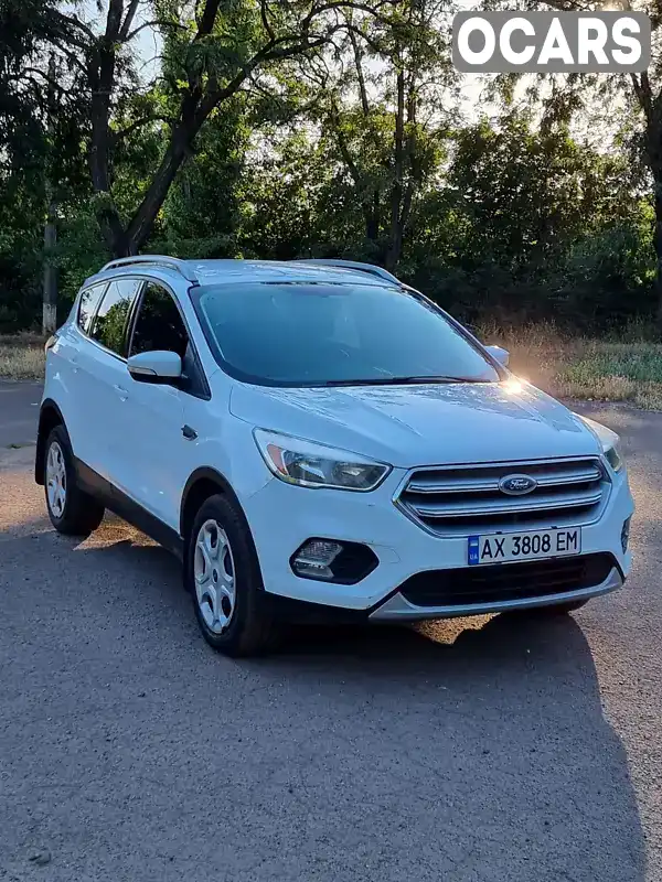 Позашляховик / Кросовер Ford Kuga 2017 2 л. Ручна / Механіка обл. Дніпропетровська, Кривий Ріг - Фото 1/9