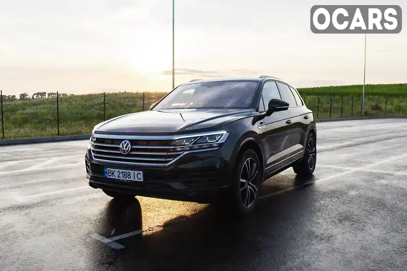 Внедорожник / Кроссовер Volkswagen Touareg 2018 3 л. Автомат обл. Ровенская, Ровно - Фото 1/21