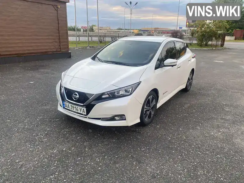 Хэтчбек Nissan Leaf 2018 null_content л. обл. Киевская, Киев - Фото 1/21