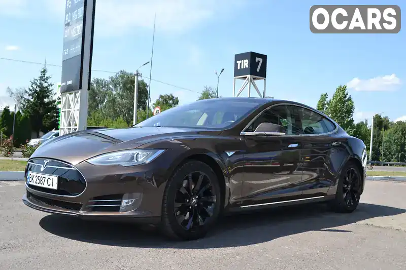 Ліфтбек Tesla Model S 2013 null_content л. Автомат обл. Рівненська, Дубно - Фото 1/21