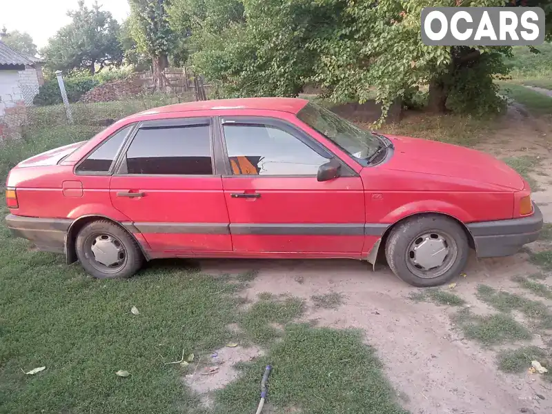 WVWZZZ31ZJE040438 Volkswagen Passat 1988 Седан 1.6 л. Фото 2