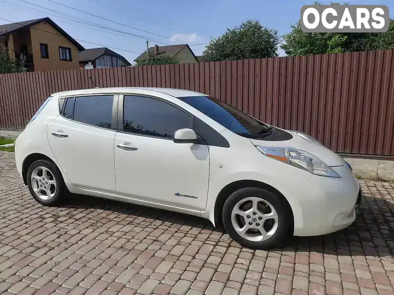 Хетчбек Nissan Leaf 2014 null_content л. Варіатор обл. Київська, Буча - Фото 1/8