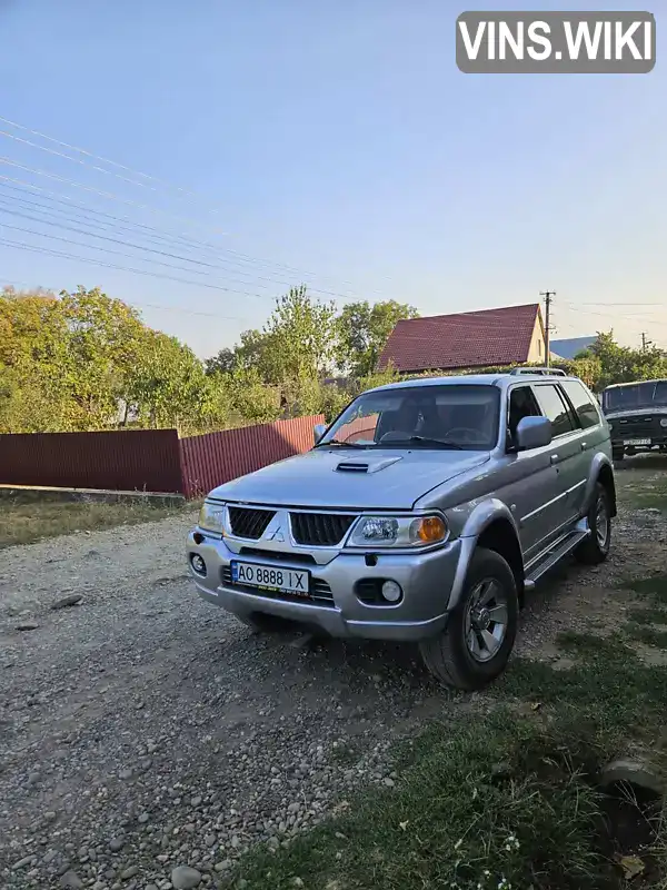 Позашляховик / Кросовер Mitsubishi Pajero 2007 2.5 л. Ручна / Механіка обл. Закарпатська, Ужгород - Фото 1/9