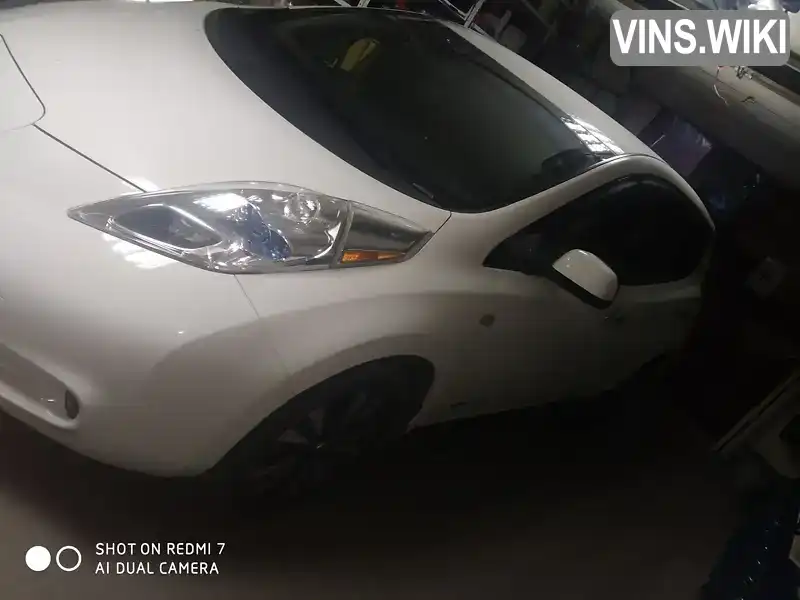 Хэтчбек Nissan Leaf 2015 null_content л. обл. Тернопольская, Тернополь - Фото 1/9