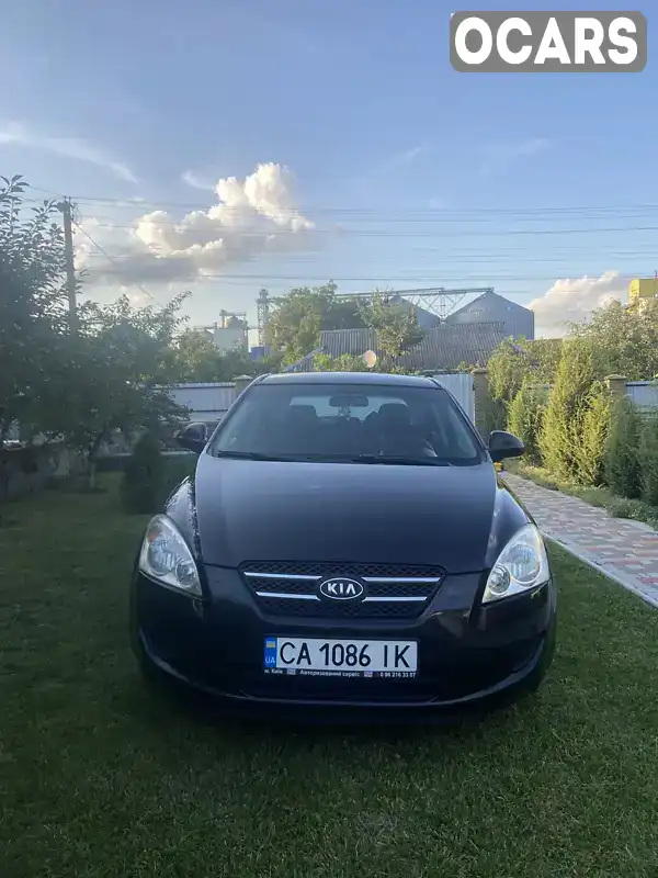 Хетчбек Kia Ceed 2008 1.6 л. Ручна / Механіка обл. Черкаська, Черкаси - Фото 1/17