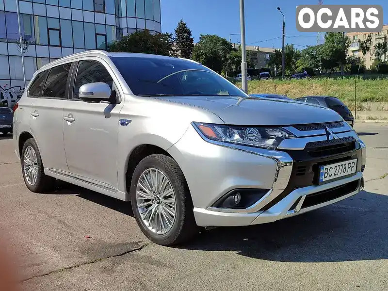 Внедорожник / Кроссовер Mitsubishi Outlander 2021 2.36 л. Автомат обл. Запорожская, Запорожье - Фото 1/21