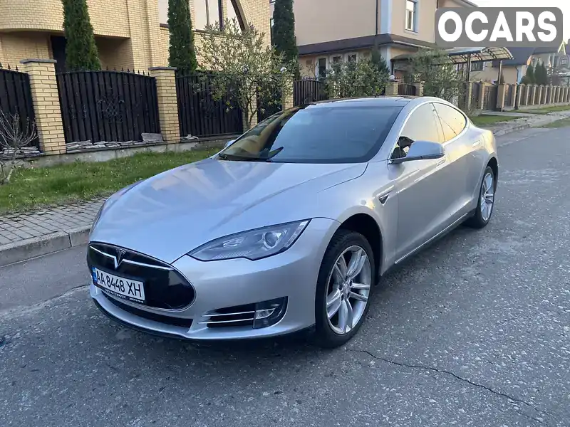 Ліфтбек Tesla Model S 2012 null_content л. обл. Київська, Київ - Фото 1/7