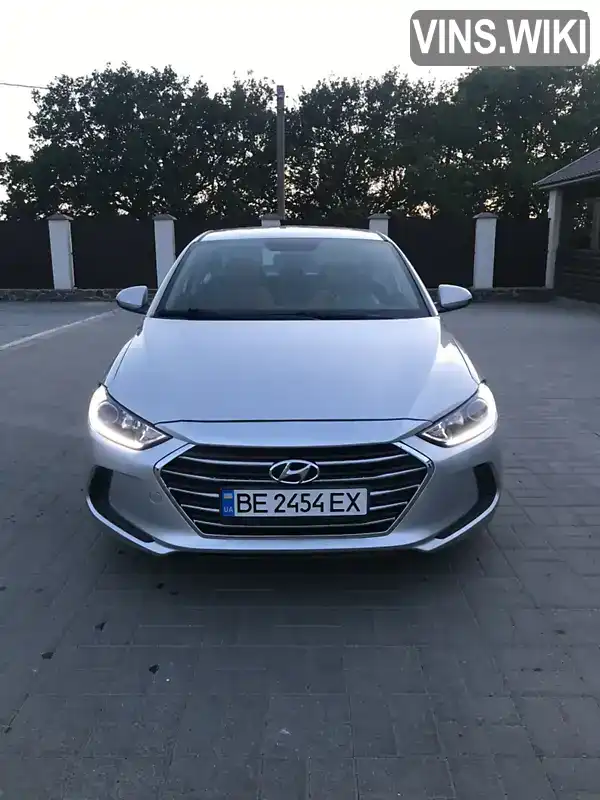 Седан Hyundai Elantra 2017 2 л. Типтронік обл. Миколаївська, Вознесенськ - Фото 1/14