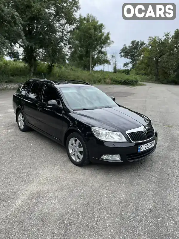 Універсал Skoda Octavia 2011 1.6 л. Ручна / Механіка обл. Черкаська, Корсунь-Шевченківський - Фото 1/15