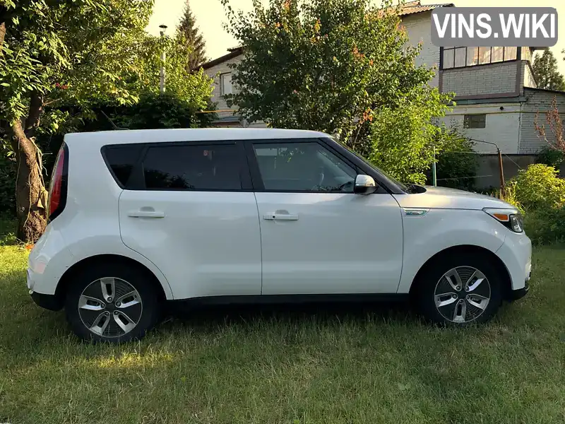 KNDJP3AE1H7019090 Kia Soul 2016 Внедорожник / Кроссовер  Фото 3