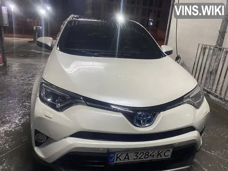 Позашляховик / Кросовер Toyota RAV4 2017 2.49 л. Варіатор обл. Київська, Київ - Фото 1/21