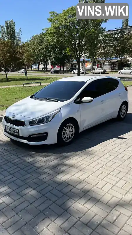 Хетчбек Kia Ceed 2018 1.59 л. Автомат обл. Запорізька, Запоріжжя - Фото 1/18