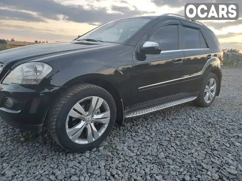 Позашляховик / Кросовер Mercedes-Benz M-Class 2008 3.5 л. Автомат обл. Рівненська, Рокитне - Фото 1/11