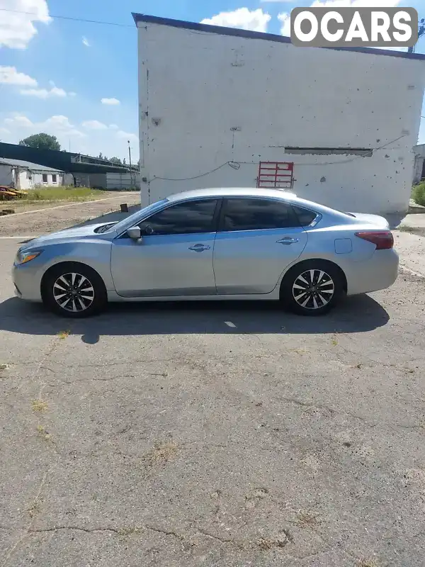 1N4AL3AP1HC246936 Nissan Altima 2017 Седан 2.49 л. Фото 2