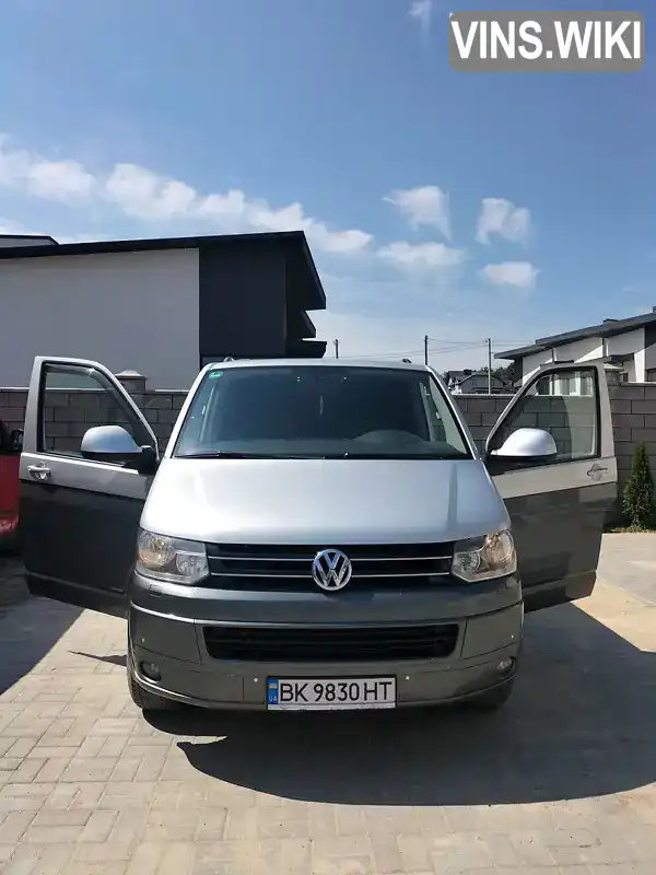 Минивэн Volkswagen Caravelle 2010 1.97 л. Автомат обл. Ровенская, Ровно - Фото 1/21