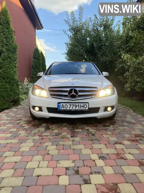 Седан Mercedes-Benz C-Class 2011 2.2 л. Ручна / Механіка обл. Закарпатська, Ужгород - Фото 1/17