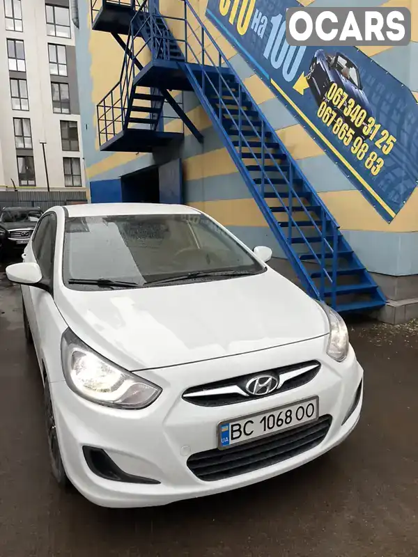 Хетчбек Hyundai Accent 2015 1.6 л. Ручна / Механіка обл. Львівська, Львів - Фото 1/21