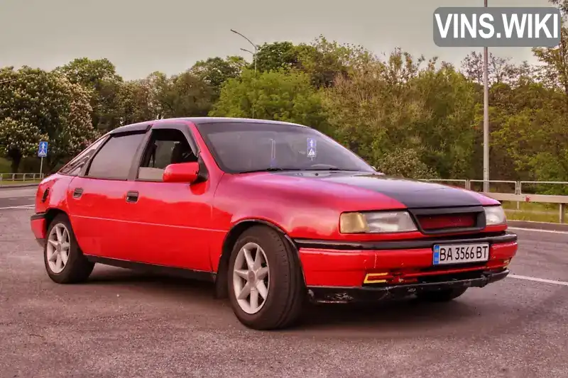 Лифтбек Opel Vectra 1990 2 л. Ручная / Механика обл. Черниговская, Чернигов - Фото 1/5