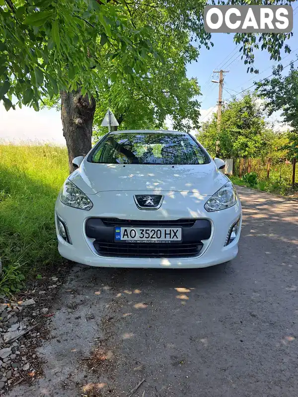 Хетчбек Peugeot 308 2012 1.6 л. Ручна / Механіка обл. Закарпатська, Ужгород - Фото 1/11