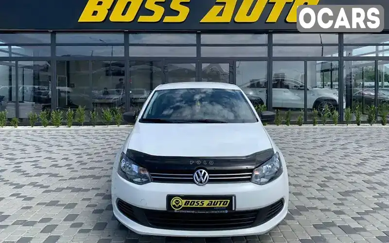 Седан Volkswagen Polo 2012 1.6 л. Ручная / Механика обл. Закарпатская, Мукачево - Фото 1/18