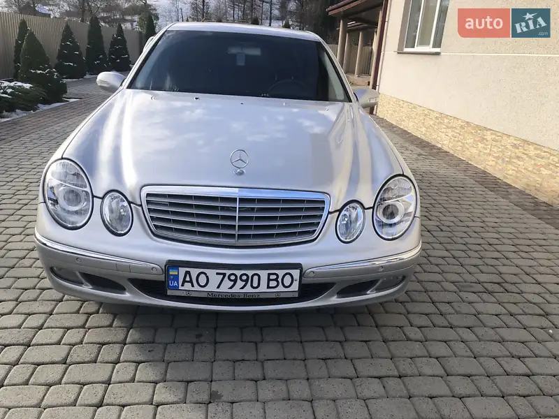 Седан Mercedes-Benz E-Class 2004 2.2 л. Автомат обл. Закарпатская, Тячев - Фото 1/36