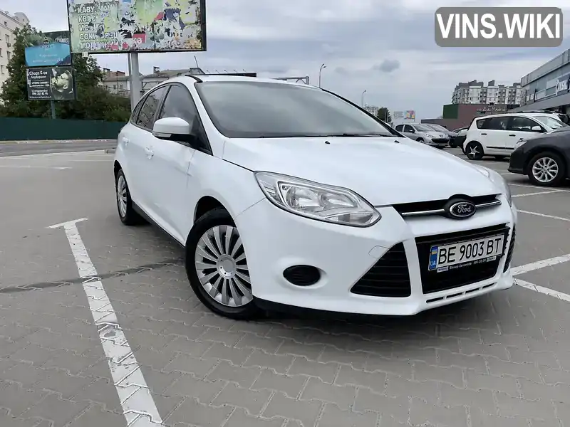 Хетчбек Ford Focus 2014 1 л. Ручна / Механіка обл. Київська, Вишневе - Фото 1/17