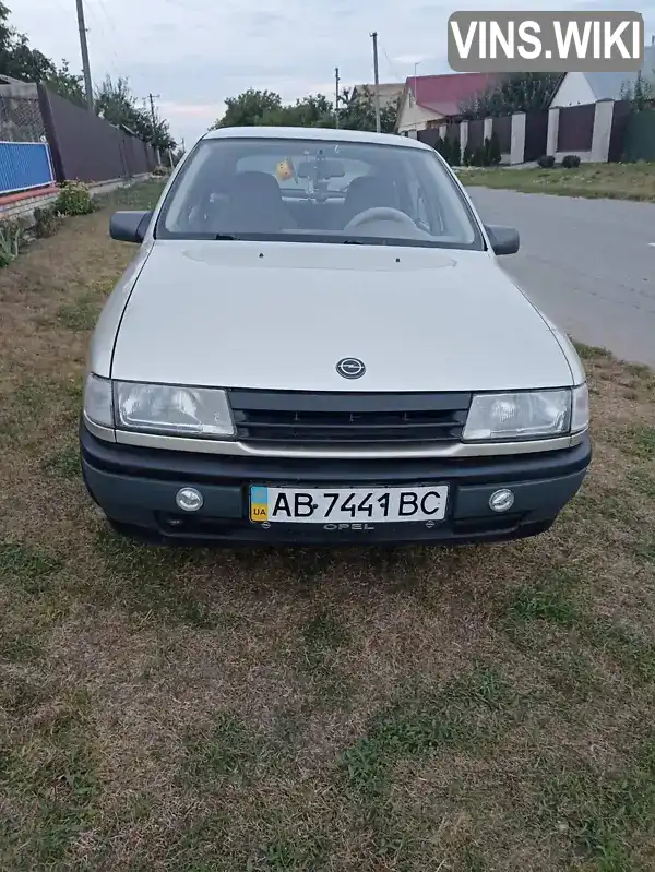 Ліфтбек Opel Vectra 1989 1.6 л. Ручна / Механіка обл. Вінницька, Вінниця - Фото 1/21