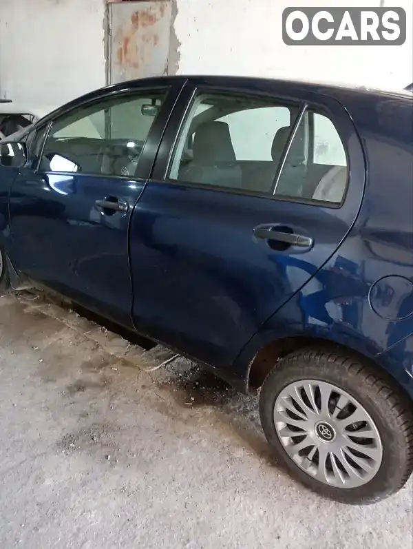 Седан Toyota Yaris 2006 1.3 л. Ручна / Механіка обл. Вінницька, Вінниця - Фото 1/9