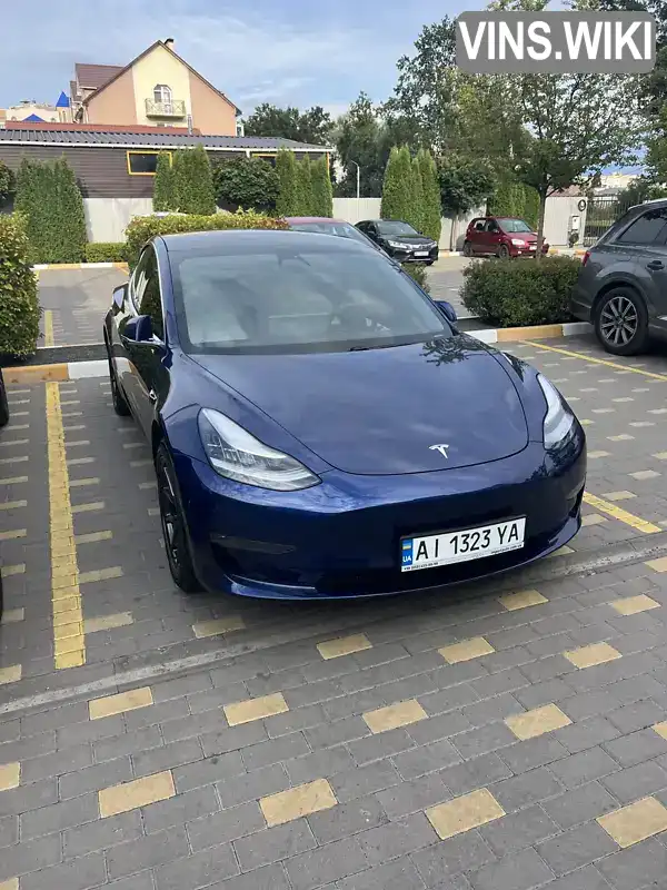 Седан Tesla Model 3 2019 null_content л. Автомат обл. Київська, Буча - Фото 1/21