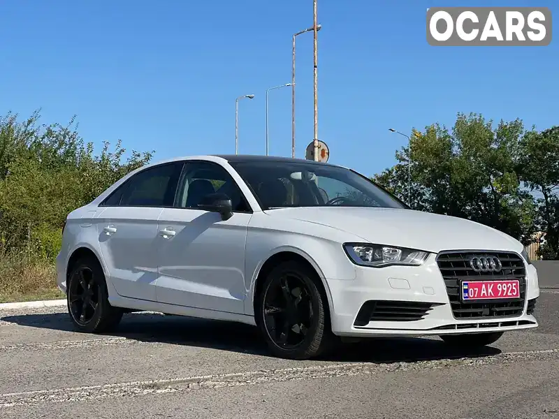 Седан Audi A3 2015 1.6 л. Ручна / Механіка обл. Закарпатська, Ужгород - Фото 1/21