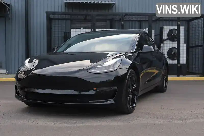 5YJ3E1EA6JF071163 Tesla Model 3 2018 Седан  Фото 1