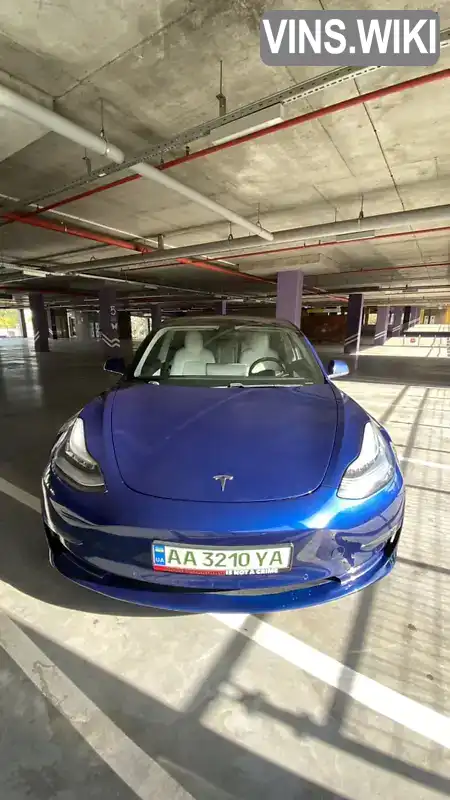 Седан Tesla Model 3 2018 null_content л. Автомат обл. Киевская, Киев - Фото 1/21